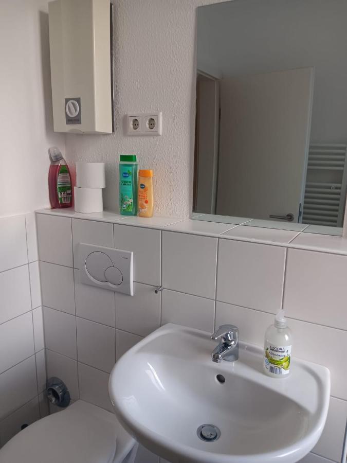 Apartment Spacious 70sqm In Popular Location Düsseldorf